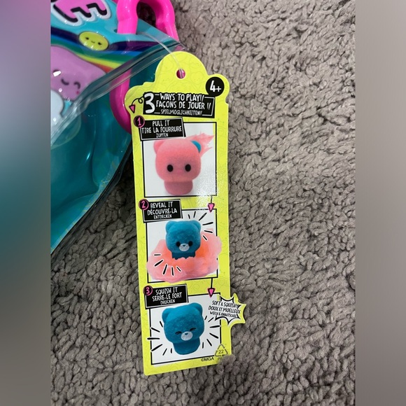 Fluffie Stuffiez Minis Cloud and Donut - Surprise reveal characters - Picture 2 of 3